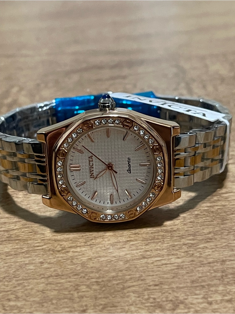 Invicta Wildflower
Women's Watch - 33mm, Gold, Steel New